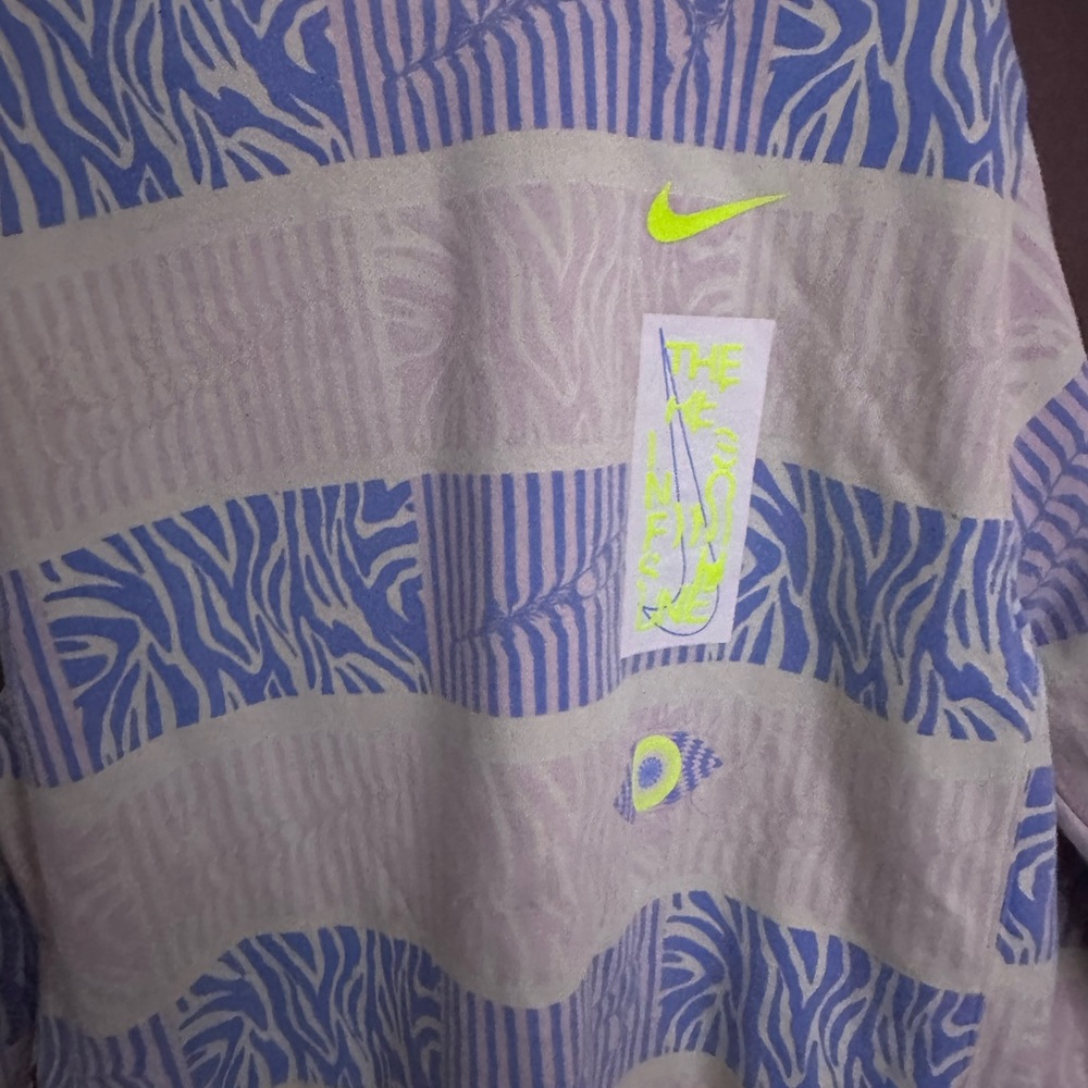Nike Purple and Tan Patterned Shirt